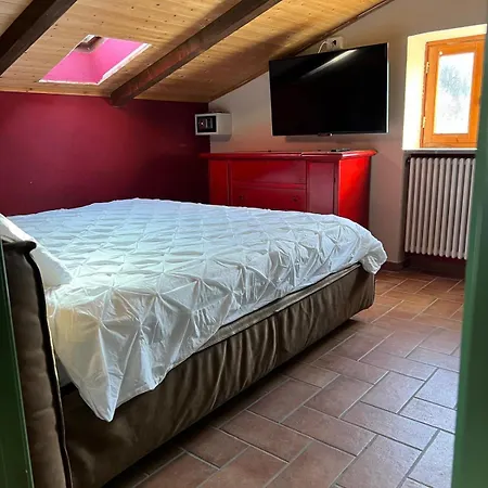 ゲストハウス Il カステル・ディ・サングロ