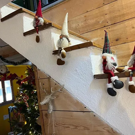 Il ゲストハウス カステル・ディ・サングロ