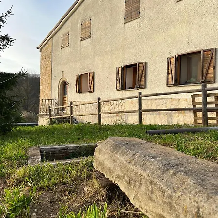 Il ゲストハウス カステル・ディ・サングロ